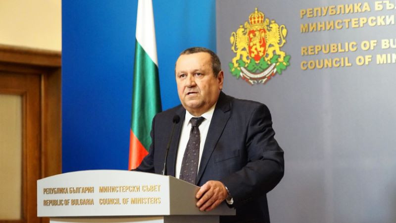 Хасан Адемов предупреди: Няма да допускаме натиск върху избиратели чрез социални услуги